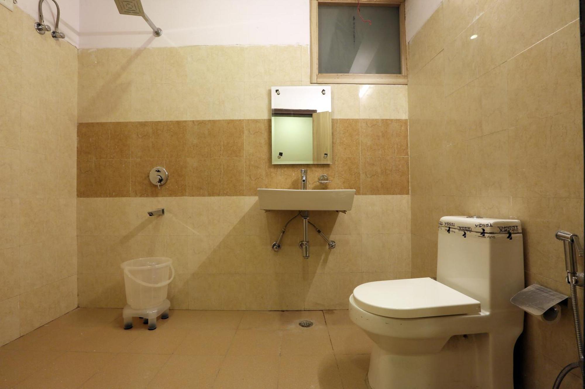 Plazzo Prime Plaza At Delhi Airport Bed and Breakfast Nueva Delhi Exterior foto